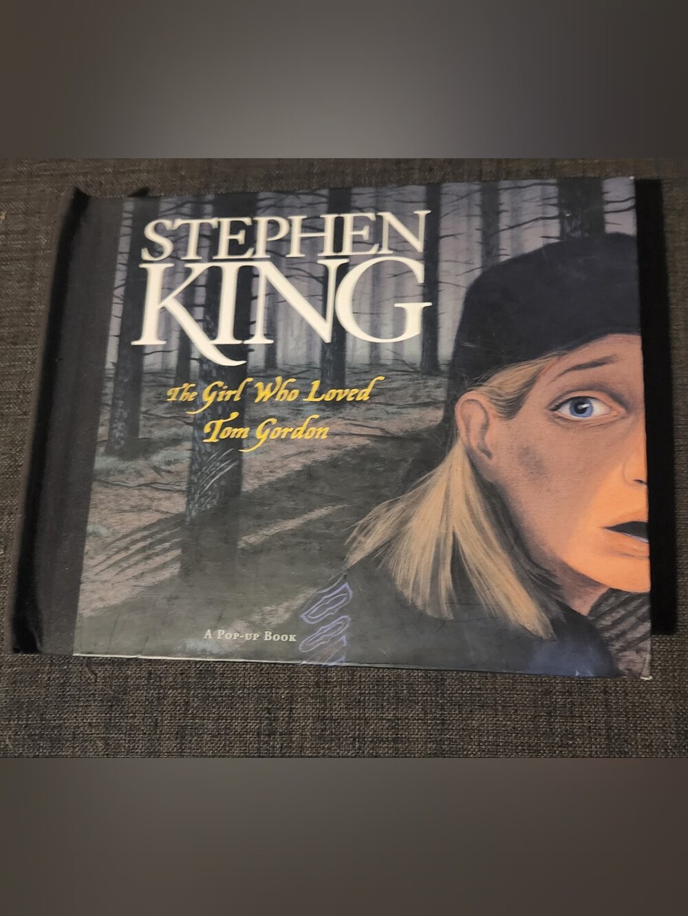 Rare pop-up book Stephen King The Girl Who Loved Tom Gordon